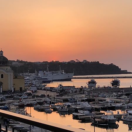 L'Isola Del Postino Rooms Прочида Екстер'єр фото